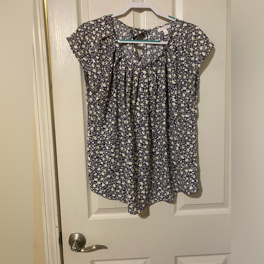 NWOT LC Lauren Conrad Navy Floral Blouse